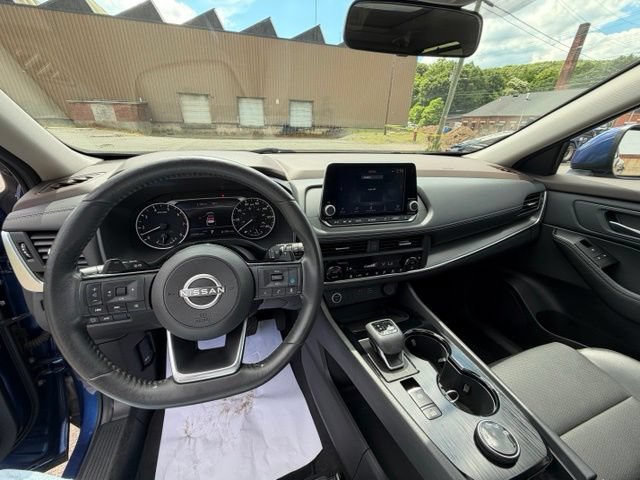 Used 2023 Nissan Rogue SV w/ SV Premium B Package AWD/4WD image 18