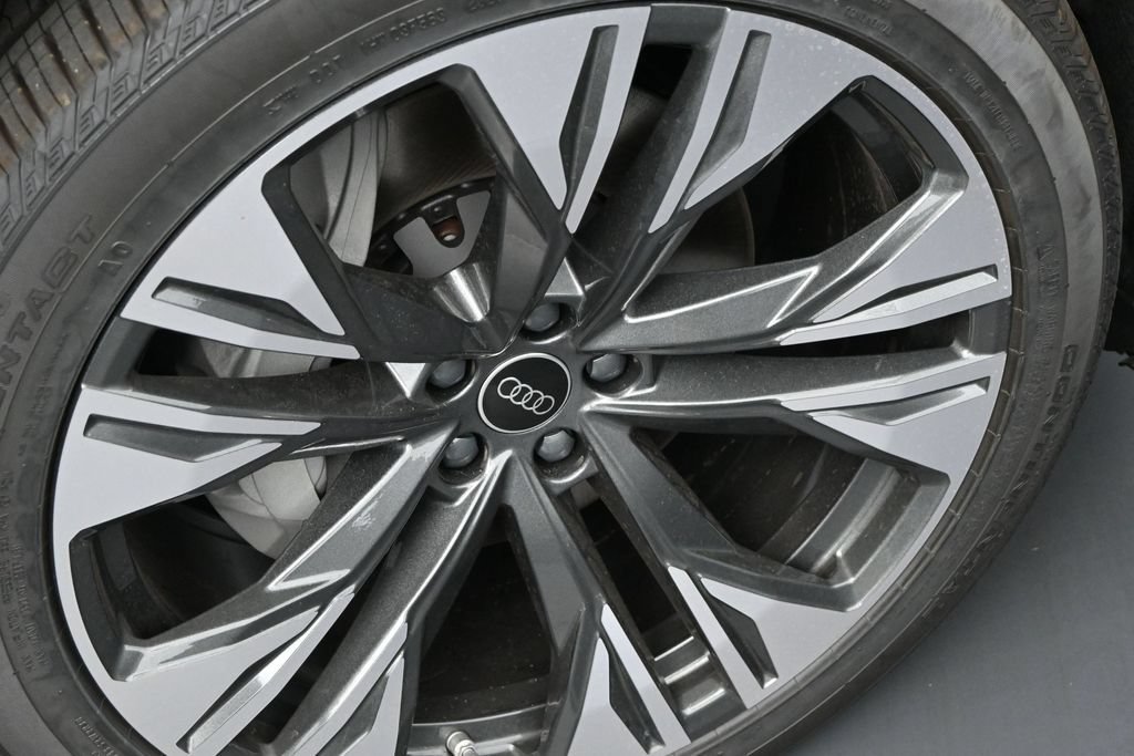 New 2027 Audi Q8 Premium Plus AWD/4WD image 21