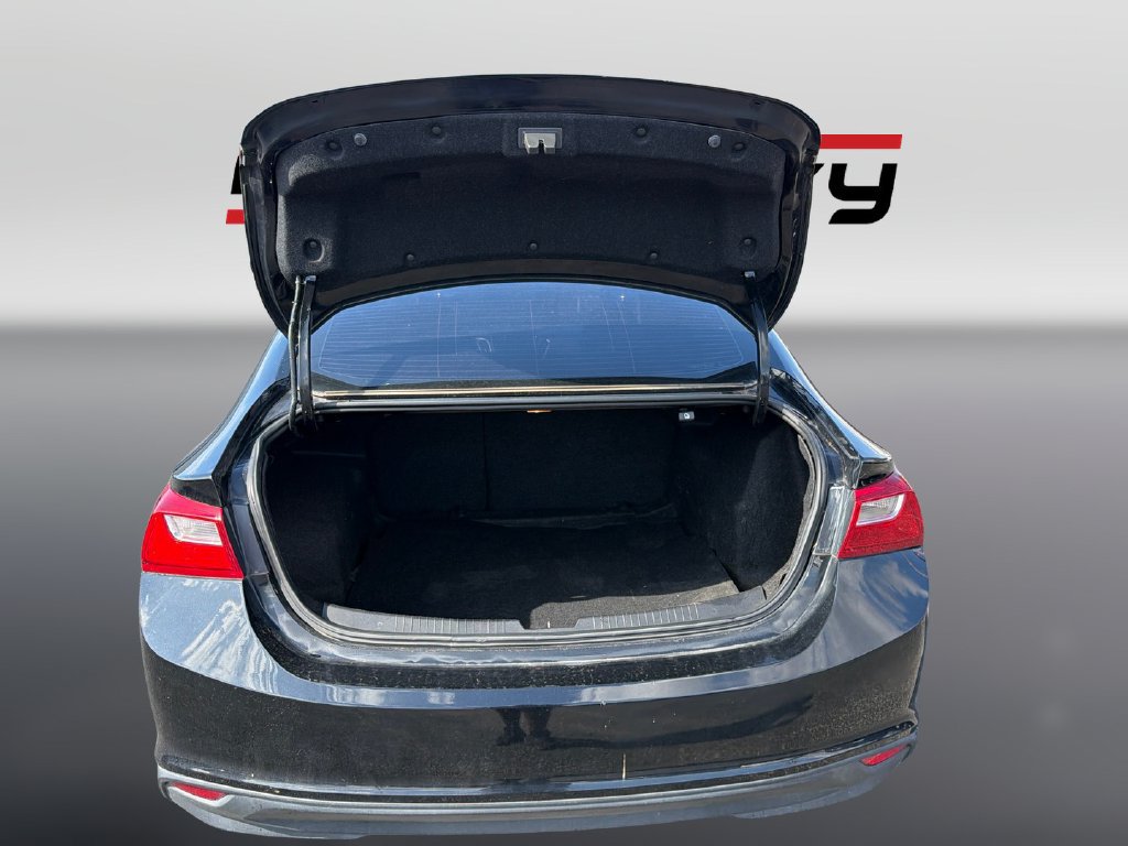 Used 2020 Chevrolet Malibu LS FWD image 18