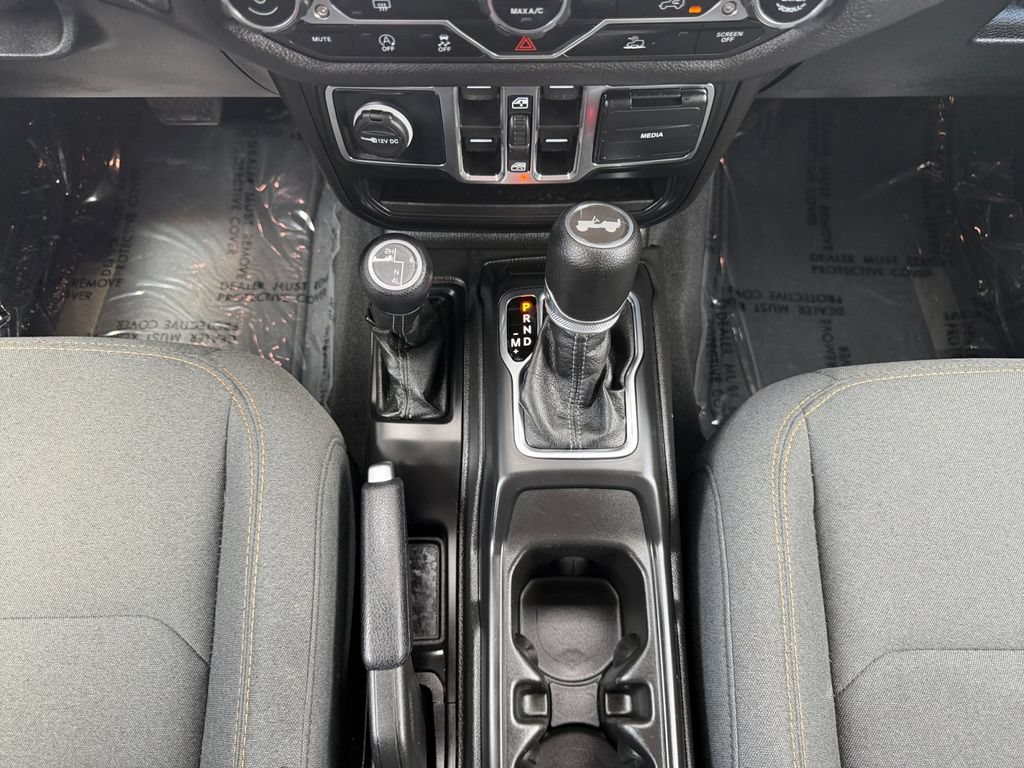 Used 2024 Jeep Wrangler Unlimited Sport AWD/4WD image 11