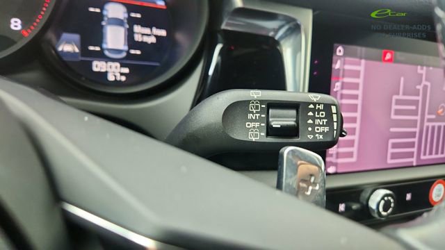 Used 2024 Porsche Macan image 42