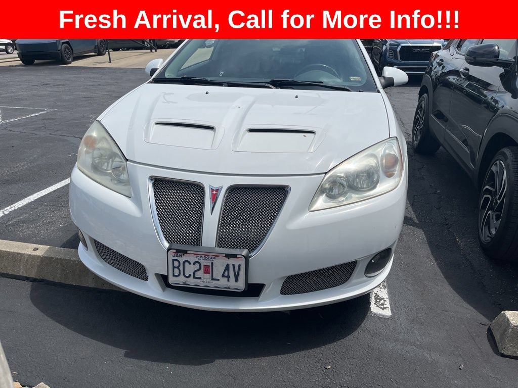 Used 2009 Pontiac G6 GXP w/ Sun And Sound Plus Package FWD image 2