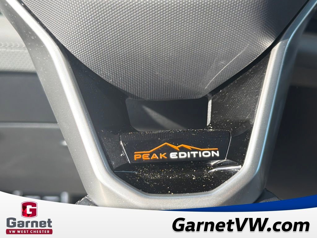 Used 2024 Volkswagen Atlas Peak Edition SE image 35