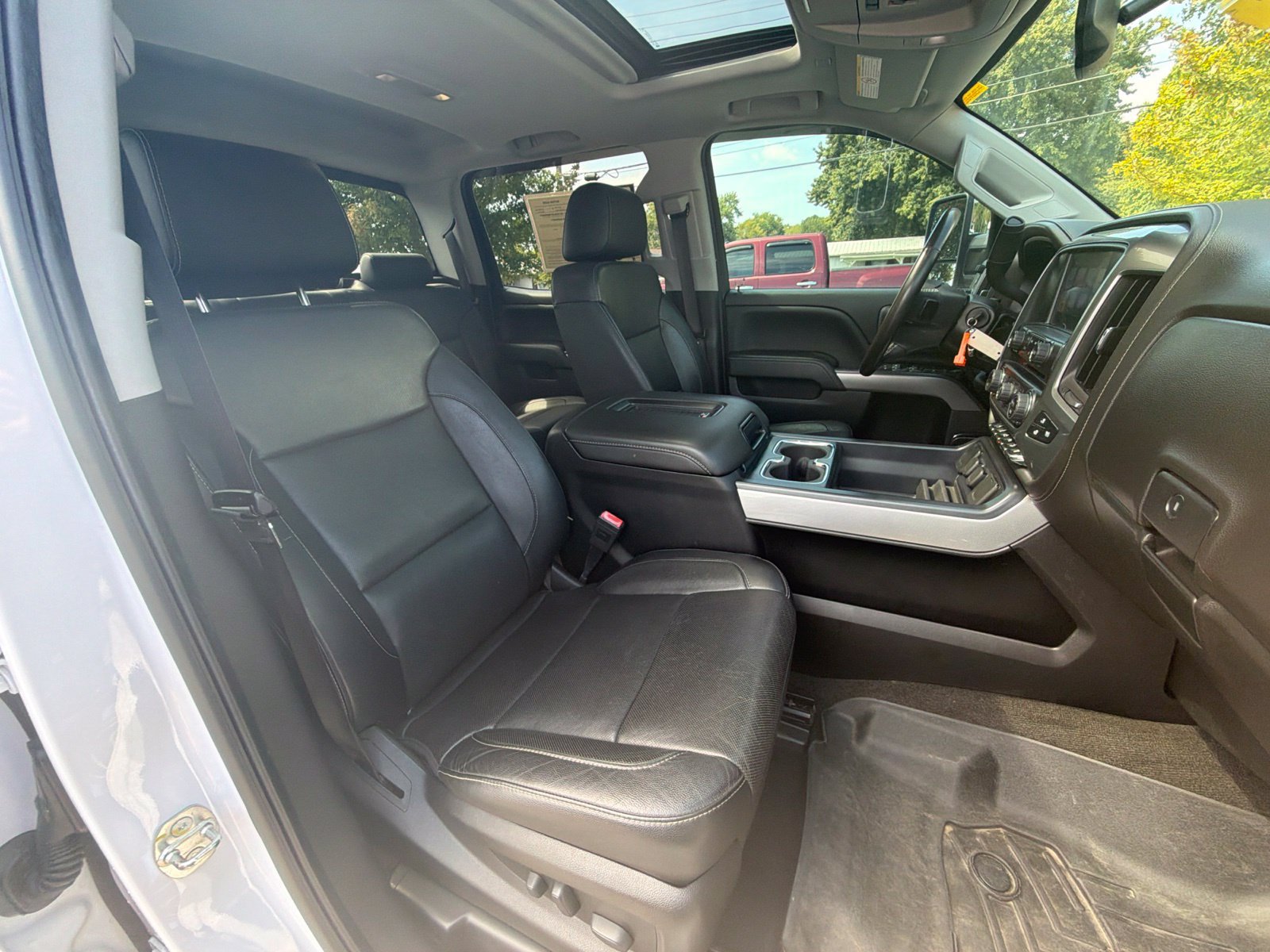 Used 2018 Chevrolet Silverado 2500 LTZ w/ Duramax Plus Package AWD/4WD image 31