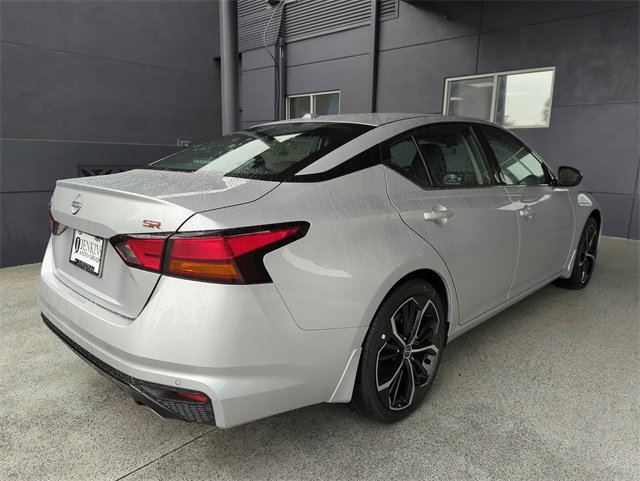 New 2025 Nissan Altima 2.5 SR image 5