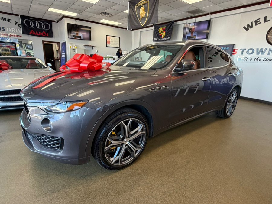 Used 2023 Maserati Levante GT AWD/4WD image 5