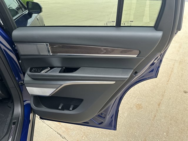 New 2026 Cadillac Vistiq Sport w/ LPO, Floor Liner Package image 30