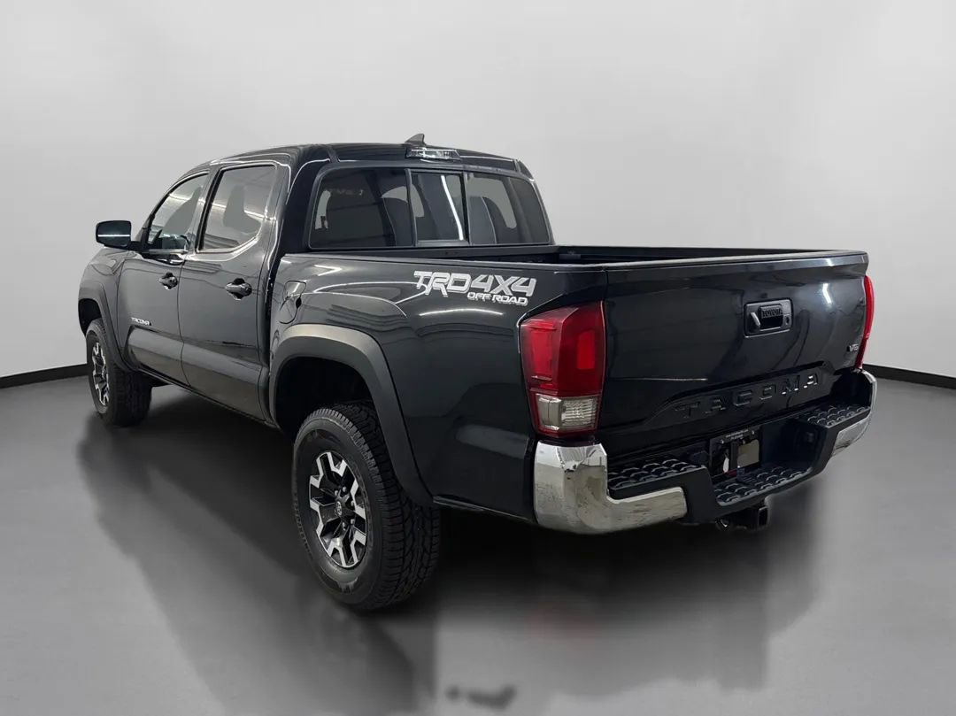 Used 2016 Toyota Tacoma TRD Off-Road w/ Towing Package AWD/4WD image 7