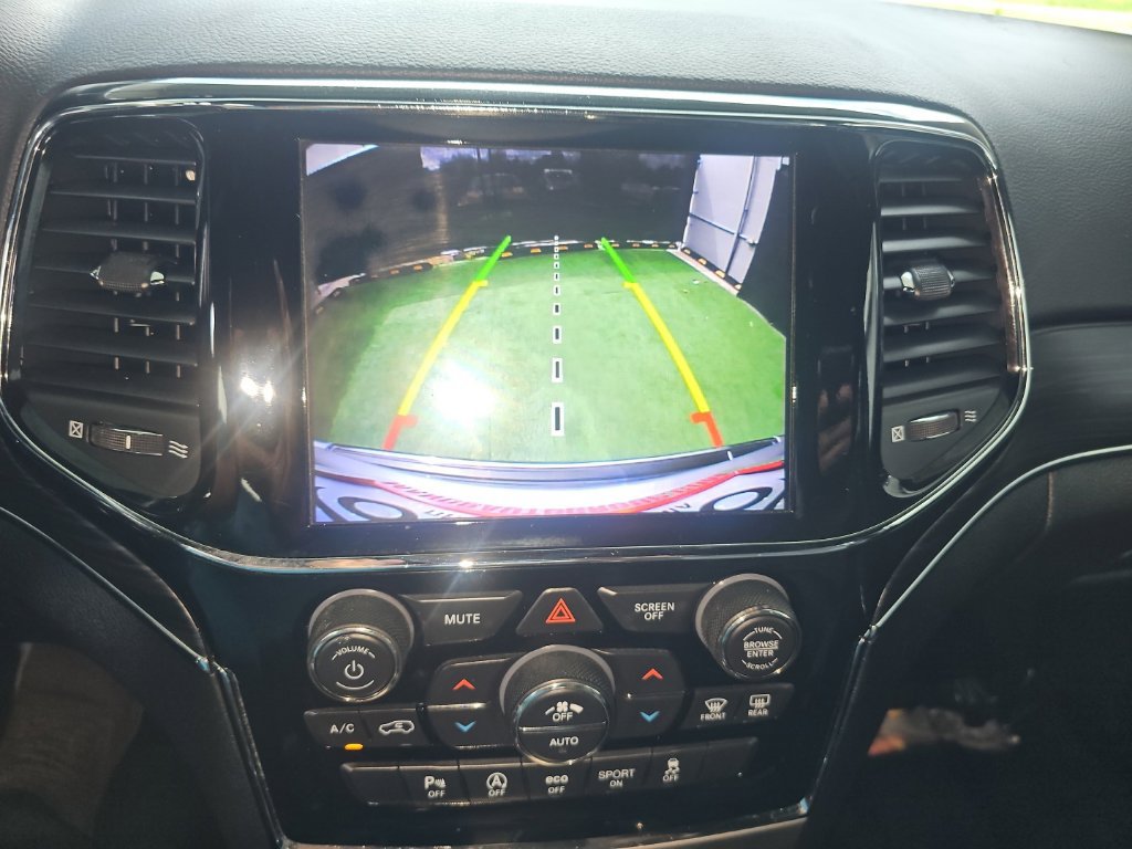 Used 2019 Jeep Grand Cherokee Limited AWD/4WD image 19