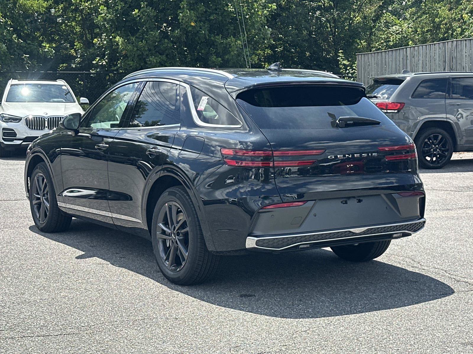 New 2027 Genesis GV70 2.5T Select AWD/4WD image 2