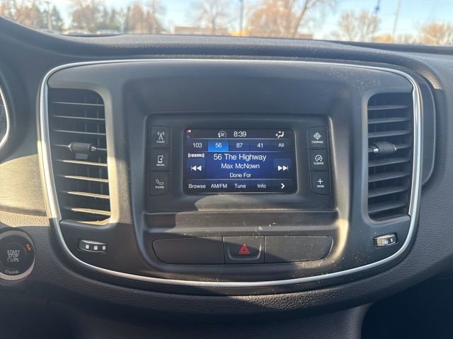 Used 2015 Chrysler 200 Limited w/ Convenience Group image 16