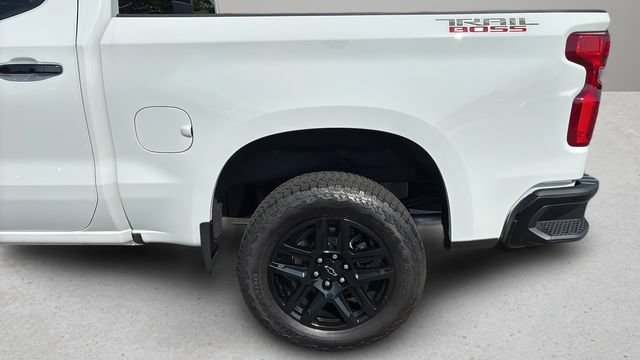 Used 2025 Chevrolet Silverado 1500 LT Trail Boss w/ Convenience Package II AWD/4WD image 35