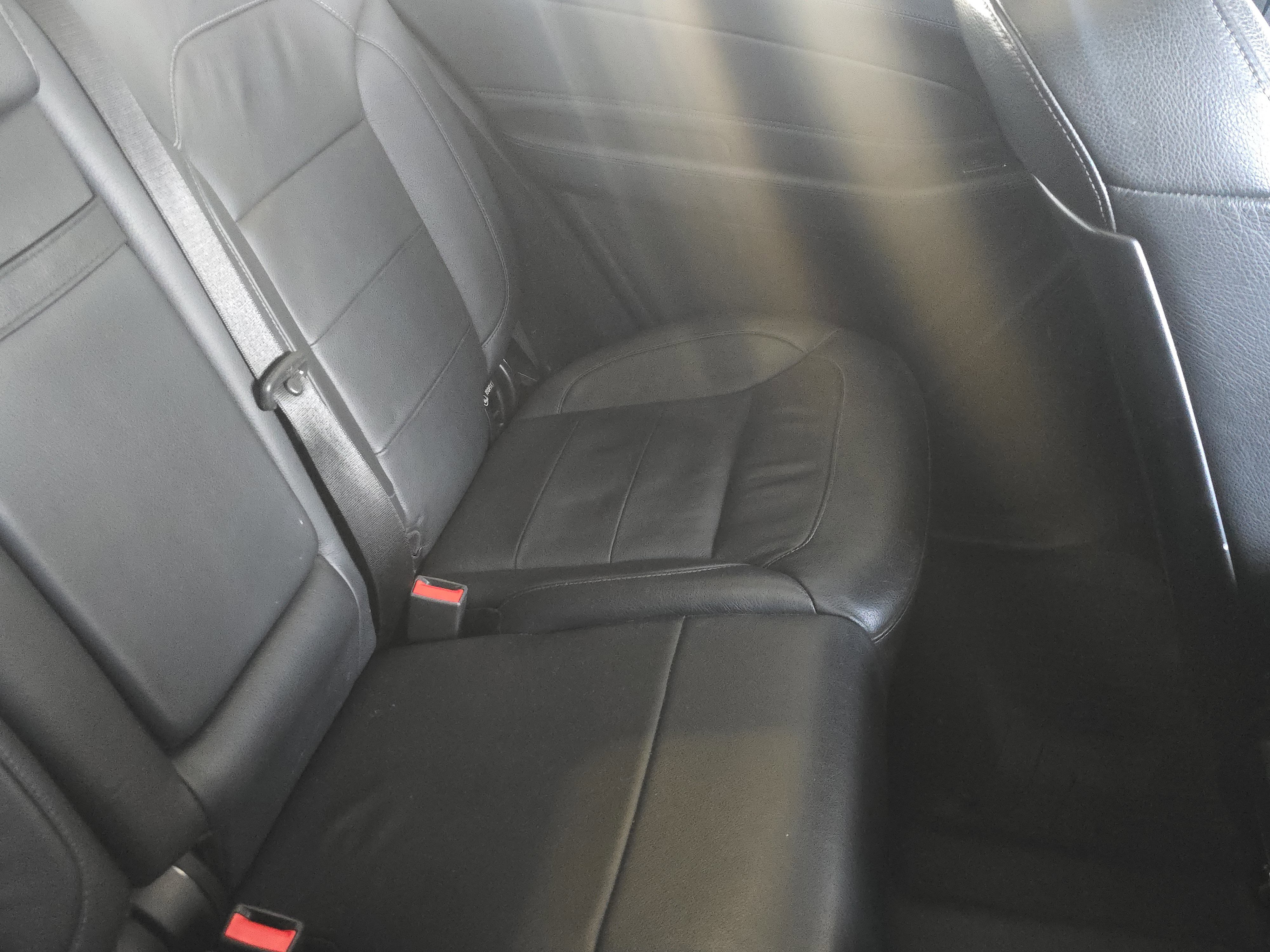 Used 2018 Mercedes-Benz GLE 550e 4MATIC image 25