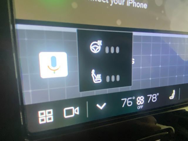 Used 2025 Volvo XC40 B5 Core AWD/4WD image 25