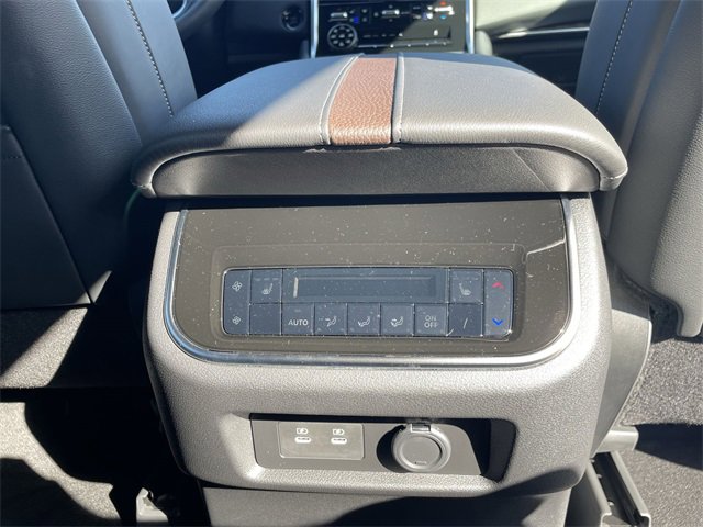 New 2026 Nissan Armada Platinum image 19