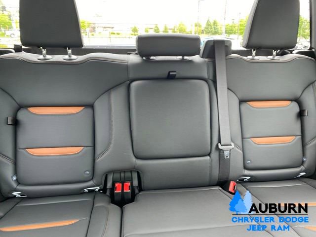 Used 2025 GMC Sierra 1500 AT4 AWD/4WD image 22