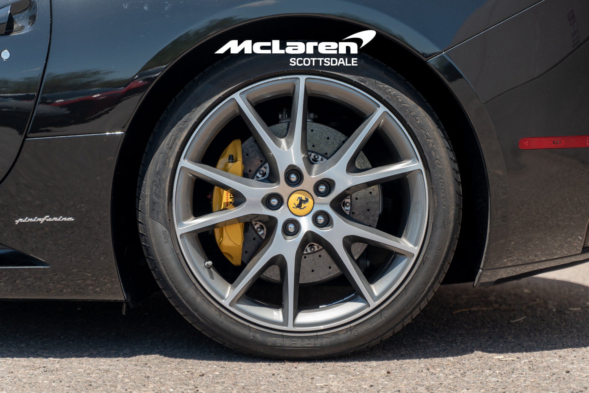 Used 2014 Ferrari California RWD image 34