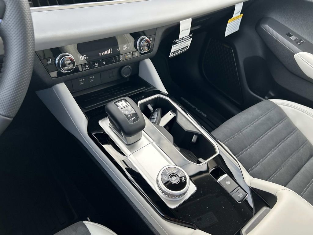 New 2026 Mitsubishi Outlander SE image 28
