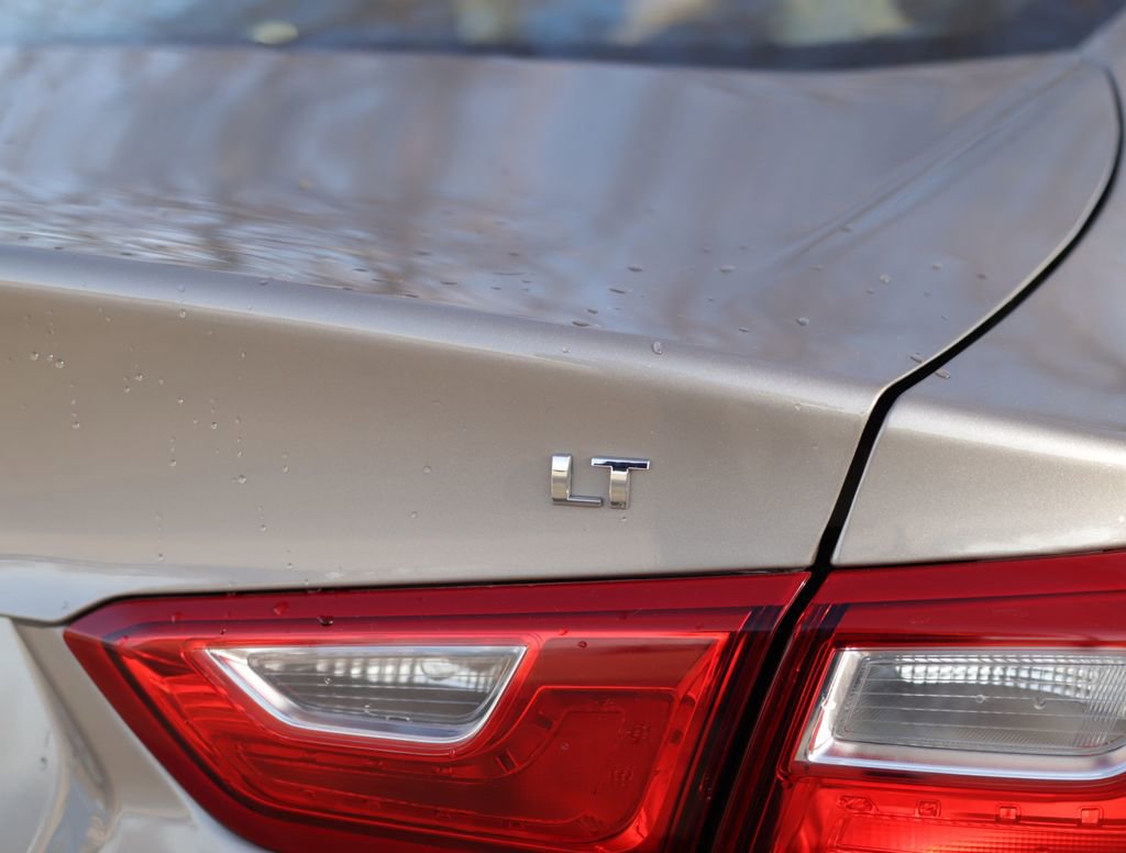 Used 2025 Chevrolet Malibu LT FWD image 31