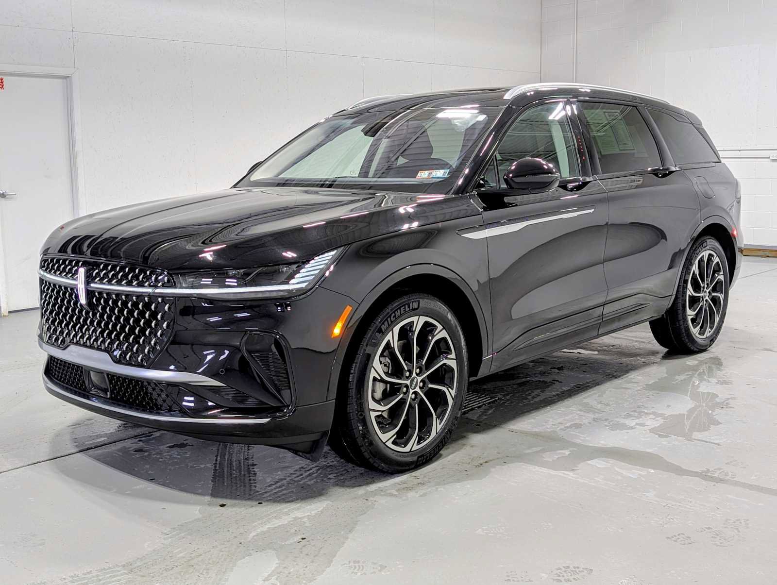 Certified 2025 Lincoln Nautilus Reserve