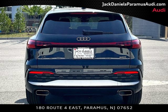 Used 2025 Audi Q5 Premium w/ Convenience Package AWD/4WD image 4
