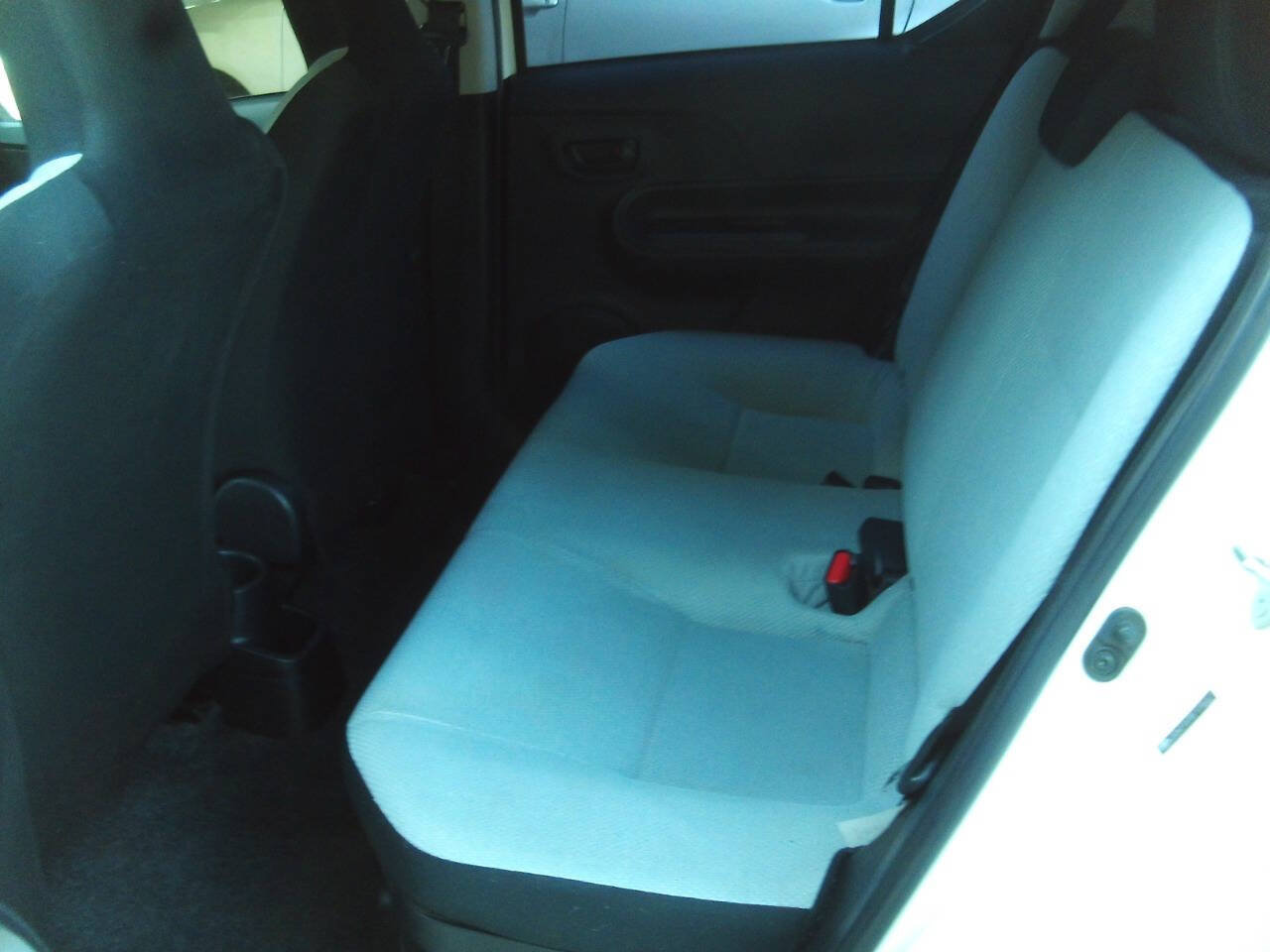 Used 2015 Toyota Prius C One FWD image 22