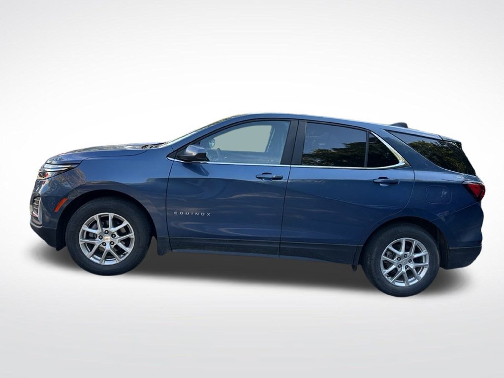 Used 2024 Chevrolet Equinox LT w/ LPO, Floor Liner Package FWD image 2