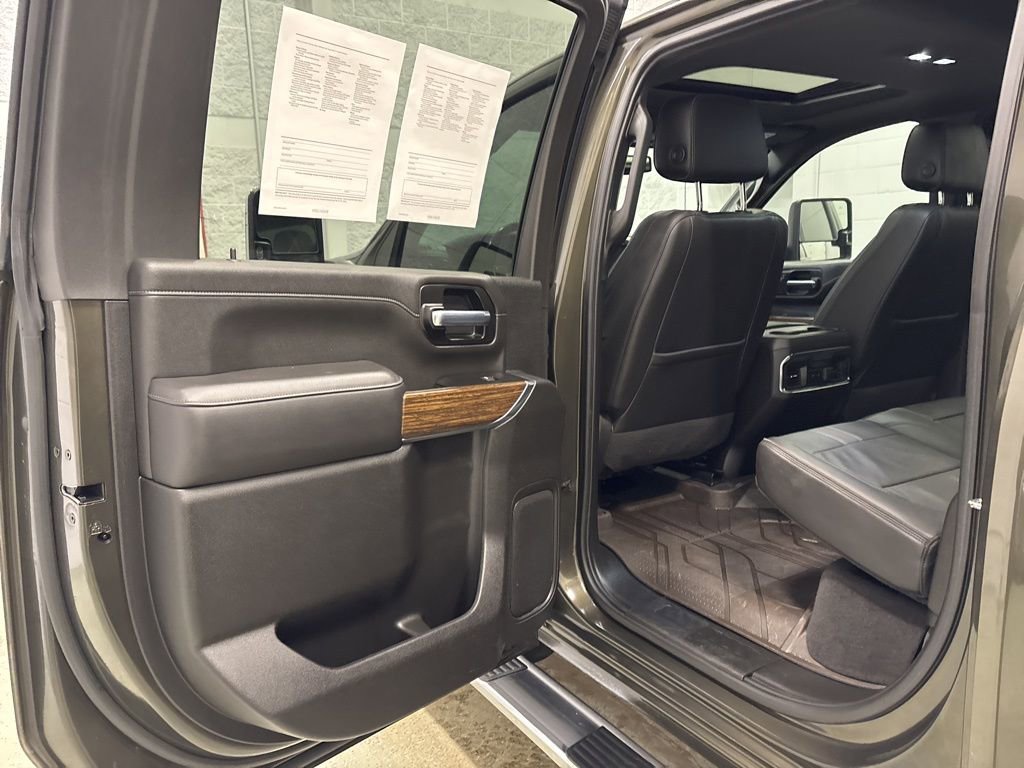 Used 2022 Chevrolet Silverado 3500 High Country w/ Z71 Off-Road Package AWD/4WD image 28