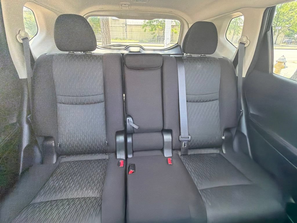 Used 2020 Nissan Rogue SV w/ Sun & Sound Touring Package AWD/4WD image 30