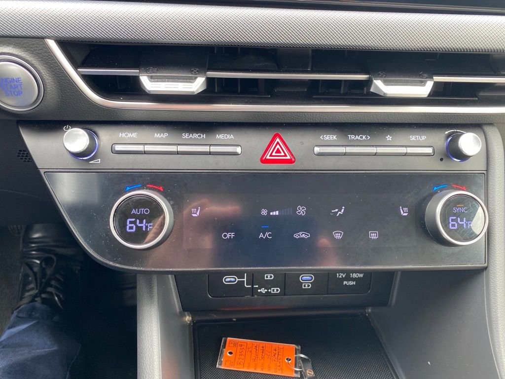 Used 2025 Hyundai Sonata SEL FWD image 13