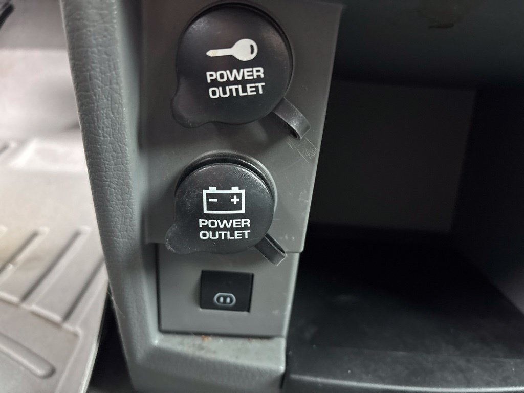 Used 2010 Dodge Grand Caravan Crew w/ Family Value Group FWD image 22