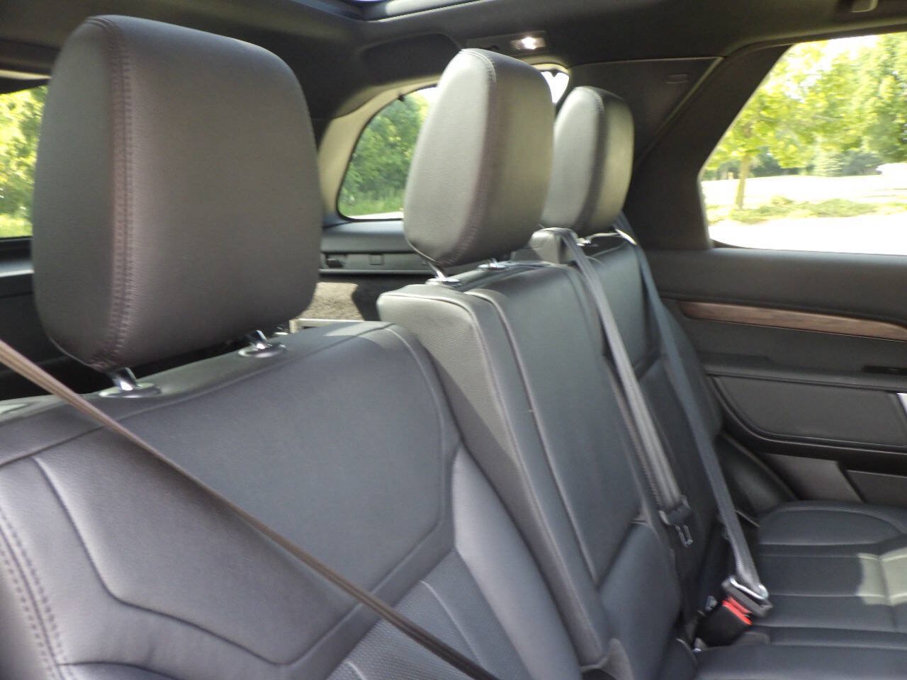 Used 2019 Land Rover Discovery HSE AWD/4WD image 20