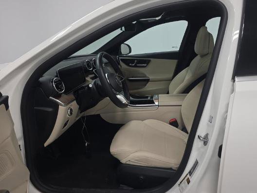 Used 2023 Mercedes-Benz C 300 4MATIC Sedan image 6