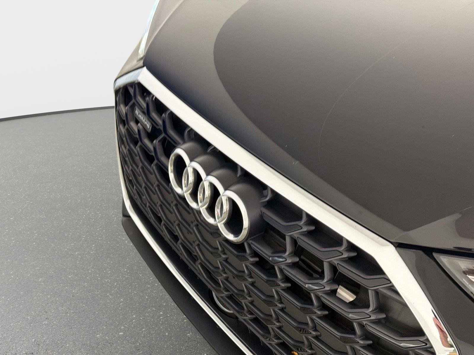 Used 2023 Audi A8 L 3.0T w/ Executive Package AWD/4WD image 10