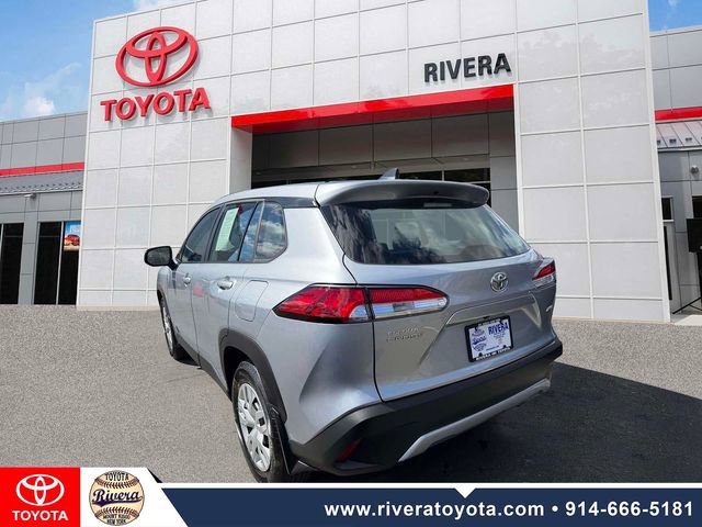 Used 2023 Toyota Corolla Cross L image 7
