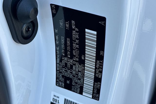 Certified 2026 Toyota Sienna XSE FWD image 35