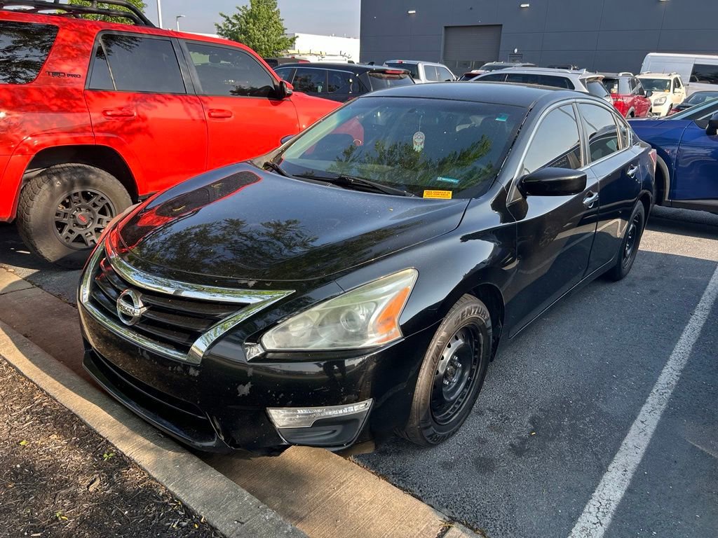 Used 2015 Nissan Altima 2.5 S w/ Power Driver Seat Package FWD image 2