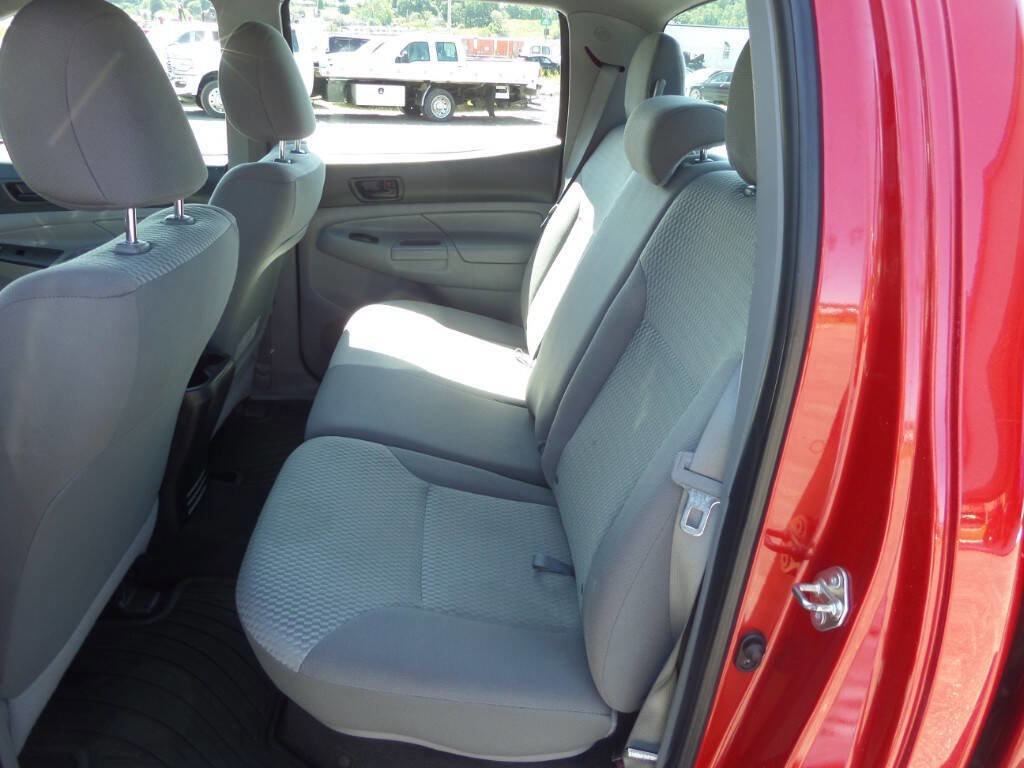 Used 2014 Toyota Tacoma 4x4 Double Cab image 7
