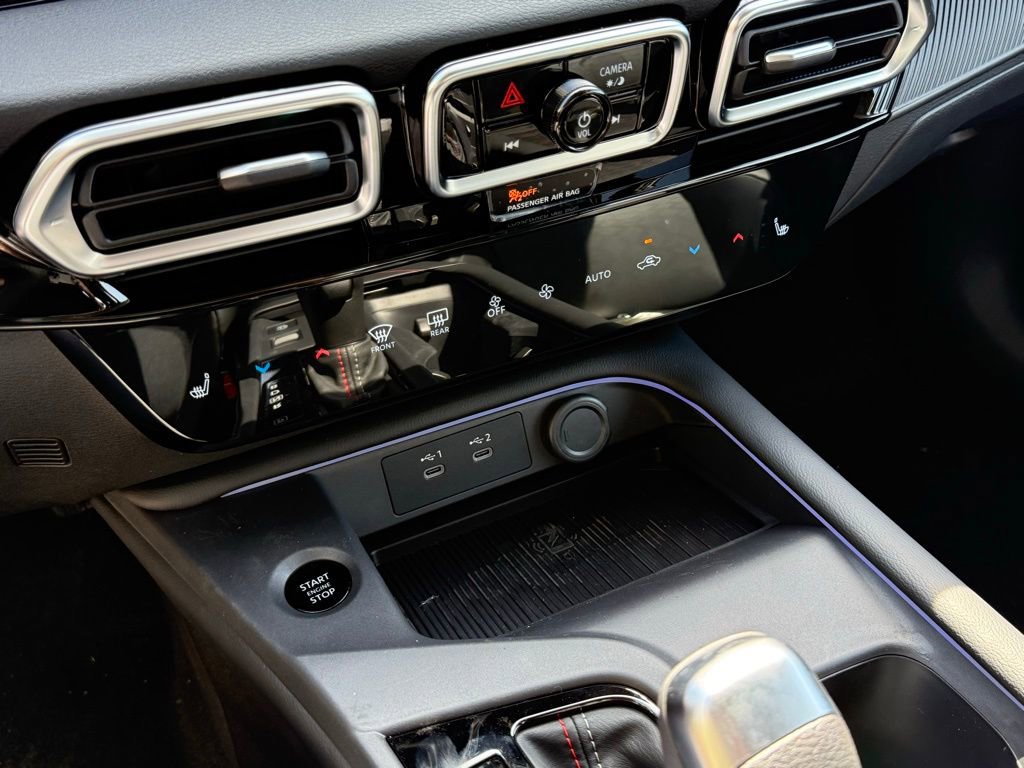 New 2026 Nissan Sentra SR w/ SR Premium Package FWD image 14