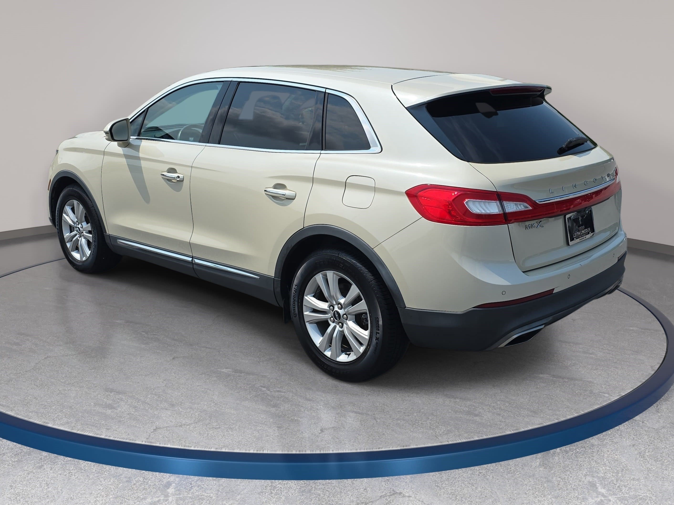 Used 2018 Lincoln MKX Premiere FWD image 7