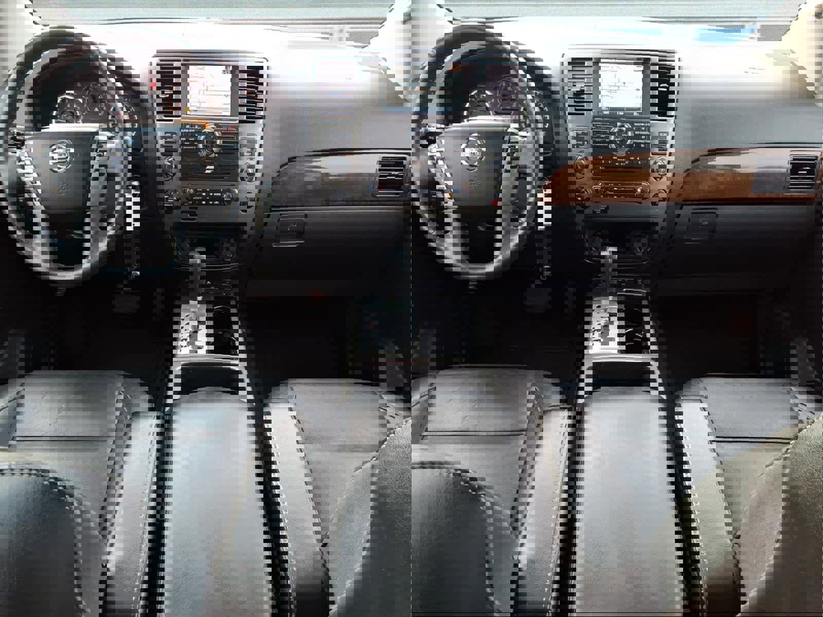 Used 2015 Nissan Armada Platinum w/ 2nd Row Captain Seat Package image 9