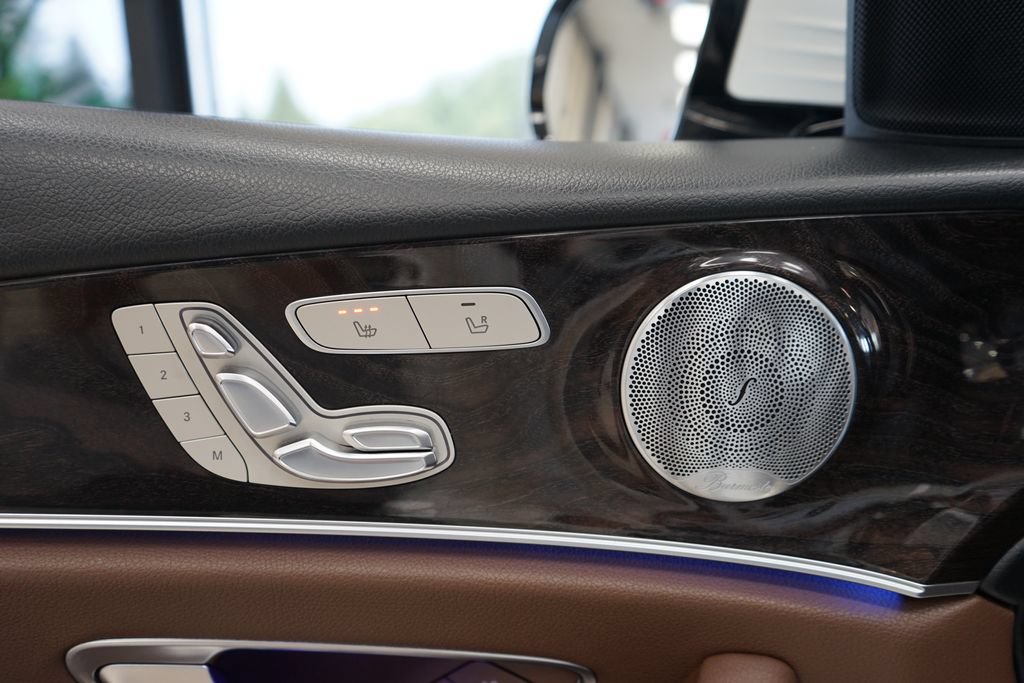 Used 2019 Mercedes-Benz E 300 w/ Premium 1 Package image 25