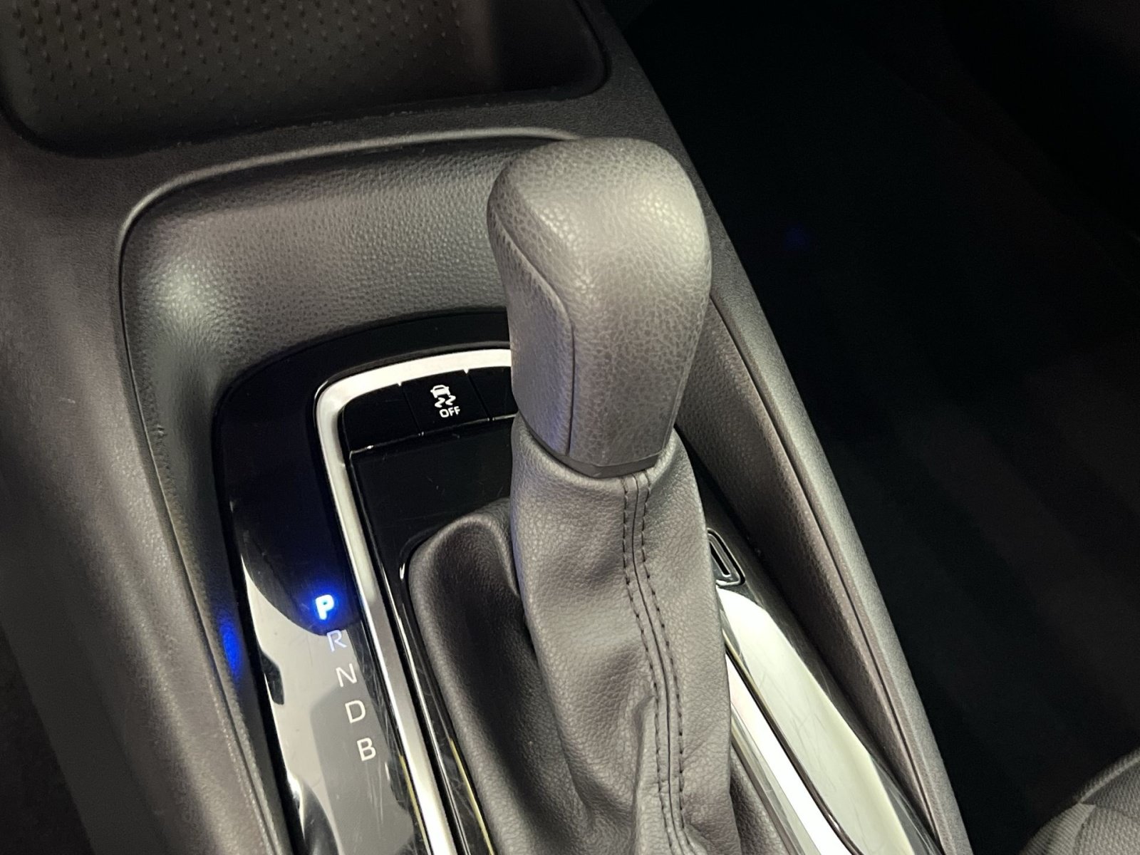 Used 2025 Toyota Corolla LE FWD image 22
