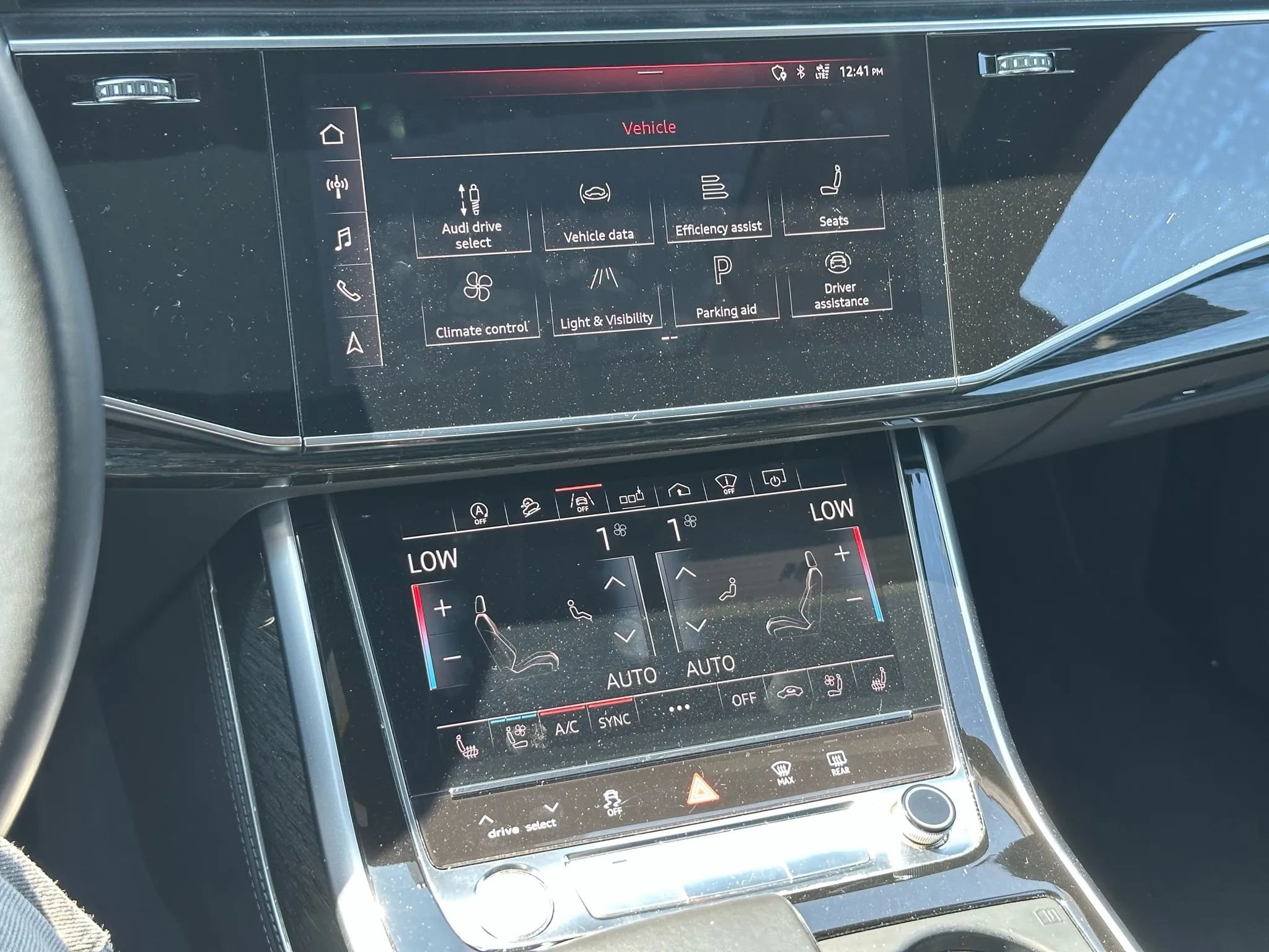 Used 2019 Audi Q8 Prestige w/ Luxury Package AWD/4WD image 31