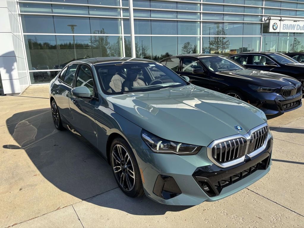 New 2026 BMW 550e xDrive w/ Executive Package