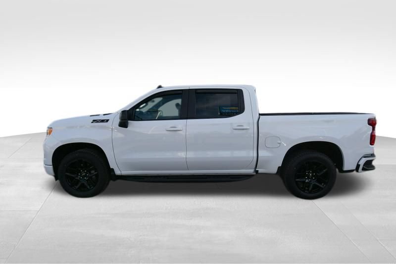 Used 2023 Chevrolet Silverado 1500 RST w/ Z71 Off-Road Package AWD/4WD image 4