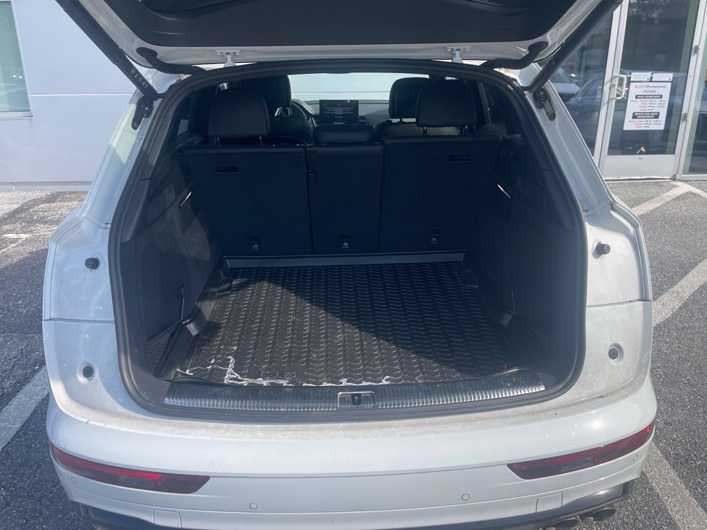 Used 2024 Audi SQ5 Prestige w/ Prestige Package AWD/4WD image 6