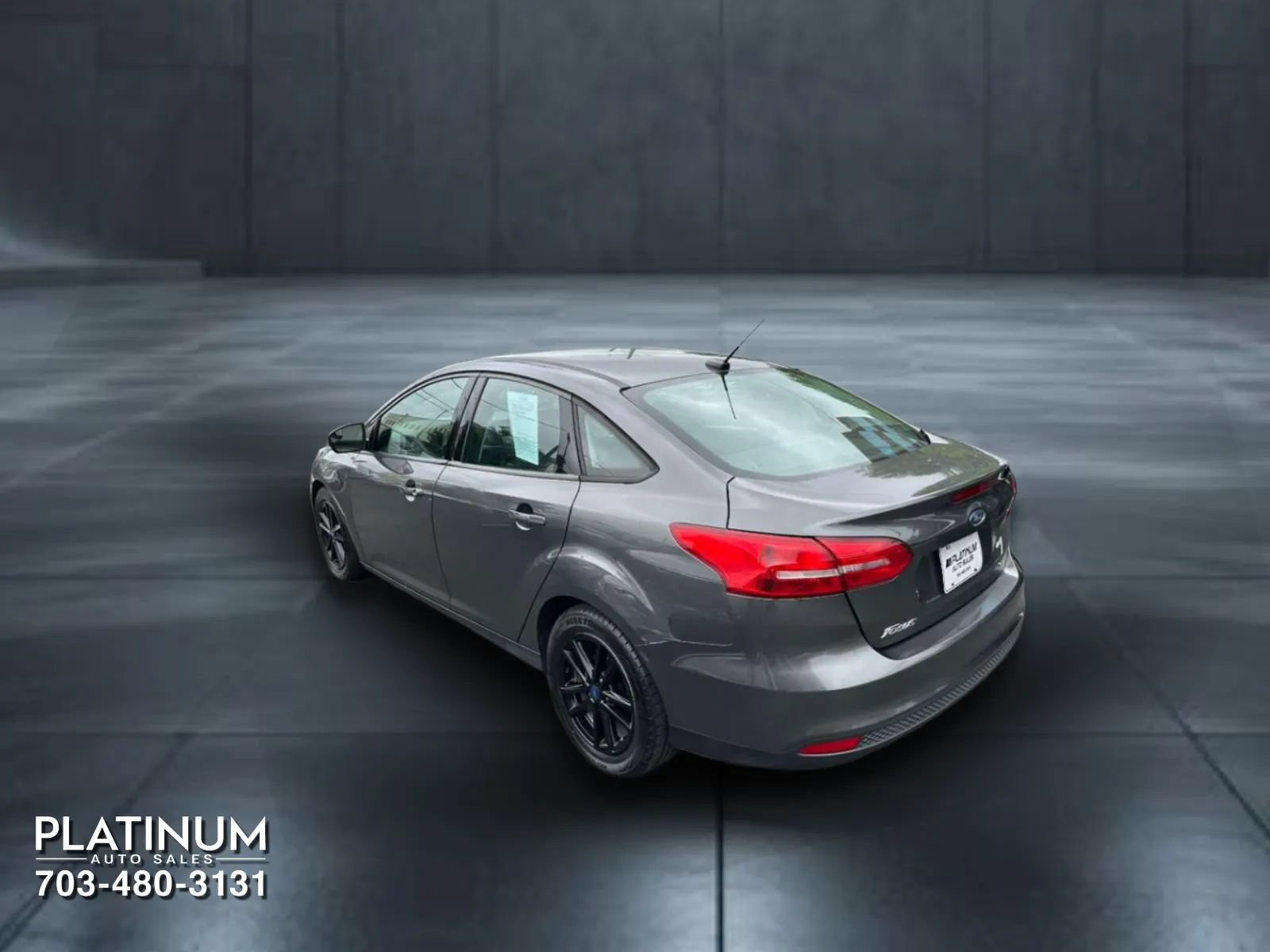 Used 2018 Ford Focus SE FWD image 8