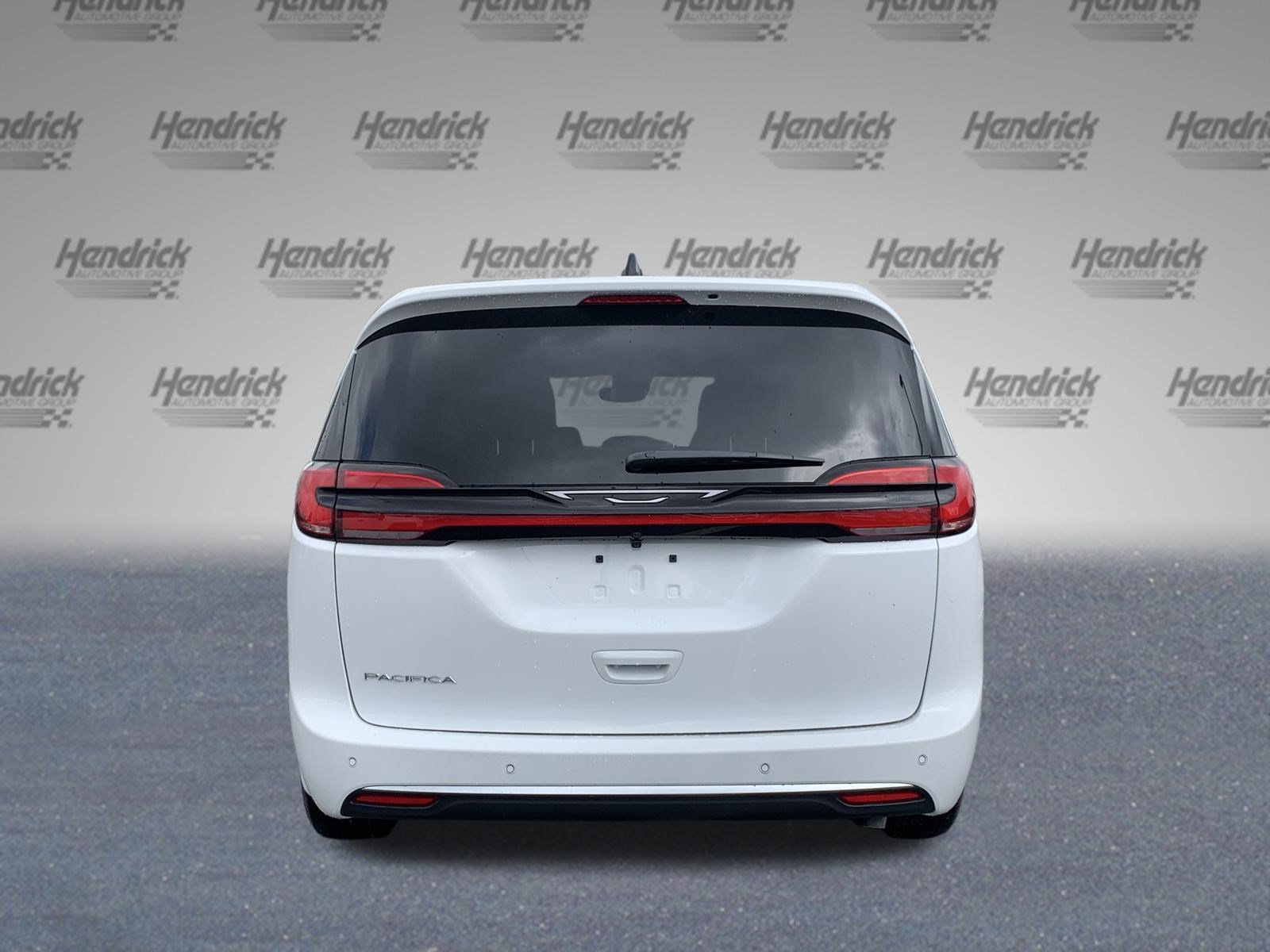 New 2027 Chrysler Pacifica Select FWD image 7