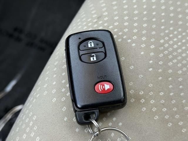 Used 2012 Toyota Prius V Three FWD image 31